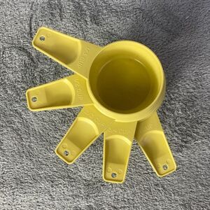 Vintage Tupperware Stacking Measuring Cups
